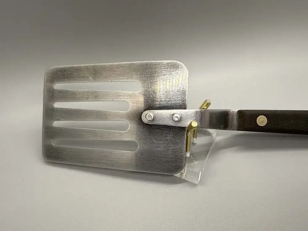 Ekco Flint Spatula Arrowhead Vanadium Short Slotted Stainless Wood Rivet USA Vtg